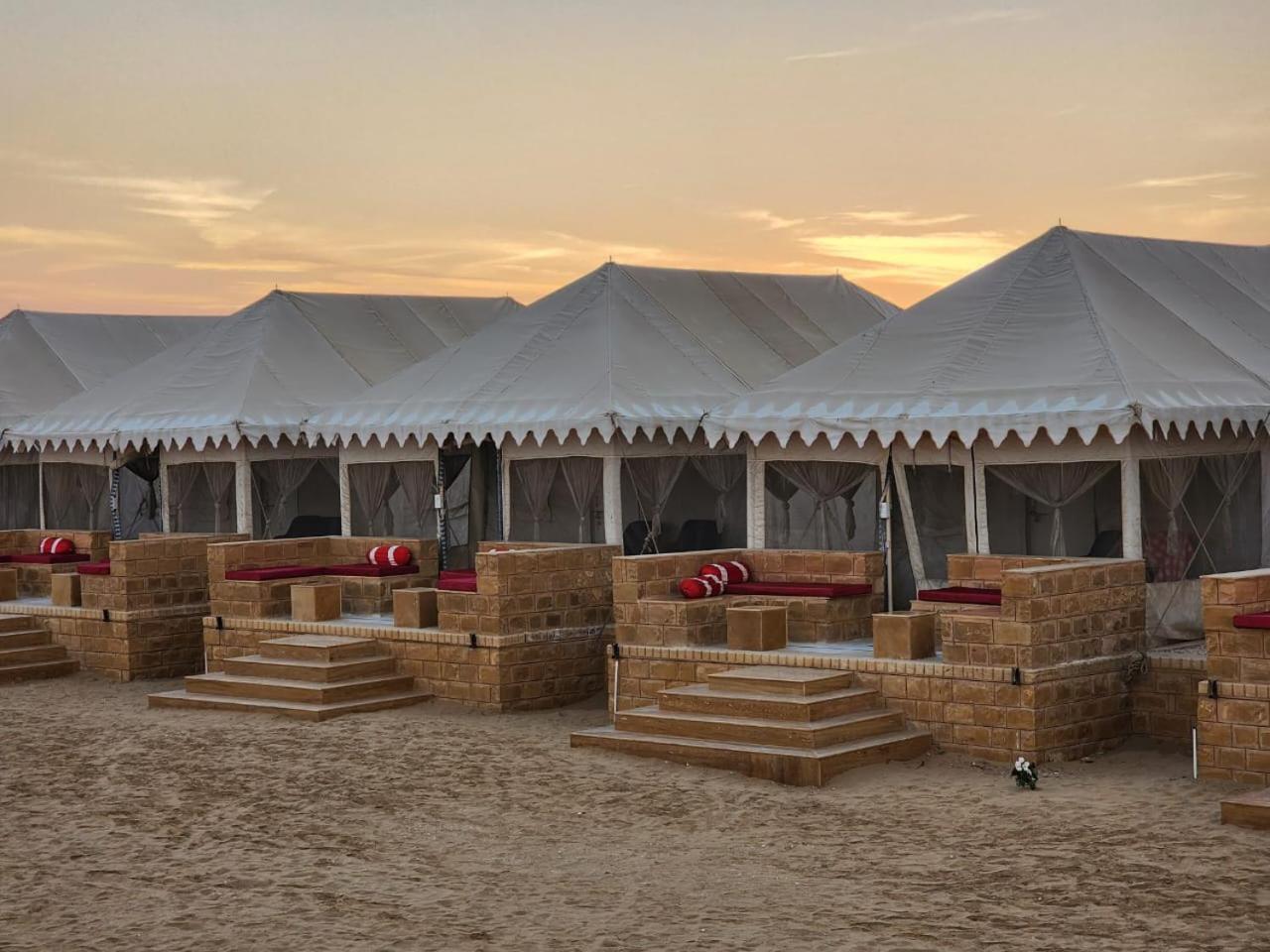 The Oberoi Luxurious Camp Hotel Jaisalmer Buitenkant foto